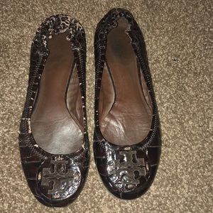 Tory Burch brown crocodile flats
